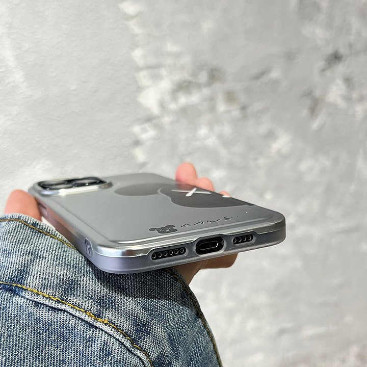 ブランド カウズ アイホン12pro 携帯ケース 