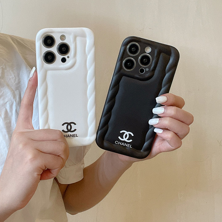 アイフォン15プラス スマホケース chanel 